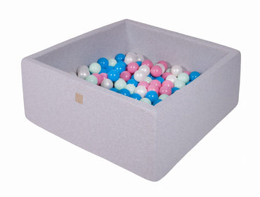 Vierkante ballenbak - Licht grijs met Blauwe, Parelwitte, Licht roze en Mint ballen